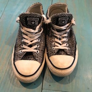 Converse striped zebra size 8